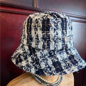 Madden NYC Plaid Bucket Hat - Navy and White with colored silk fabric weave